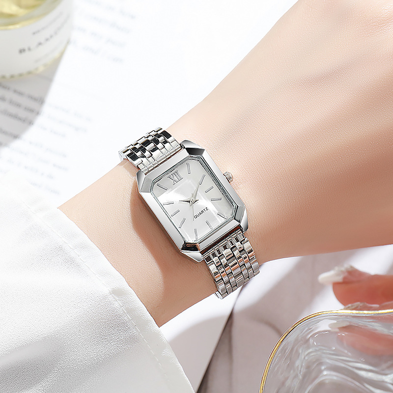 Zegarki damskie znanej marki,  – Luxury Watch Brands Logo recenzja i cena